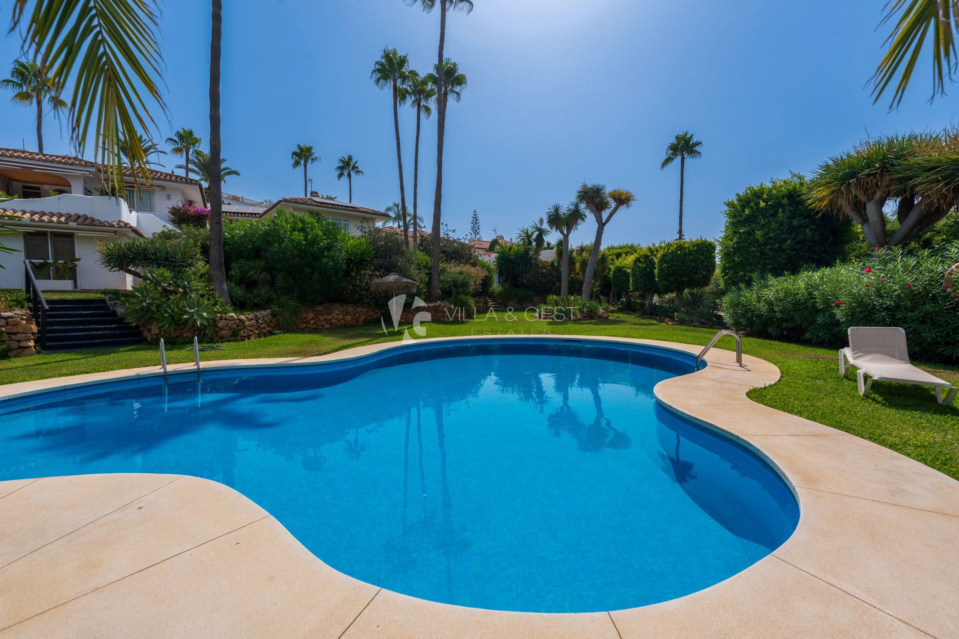 Villa con vistas al mar en Calahonda