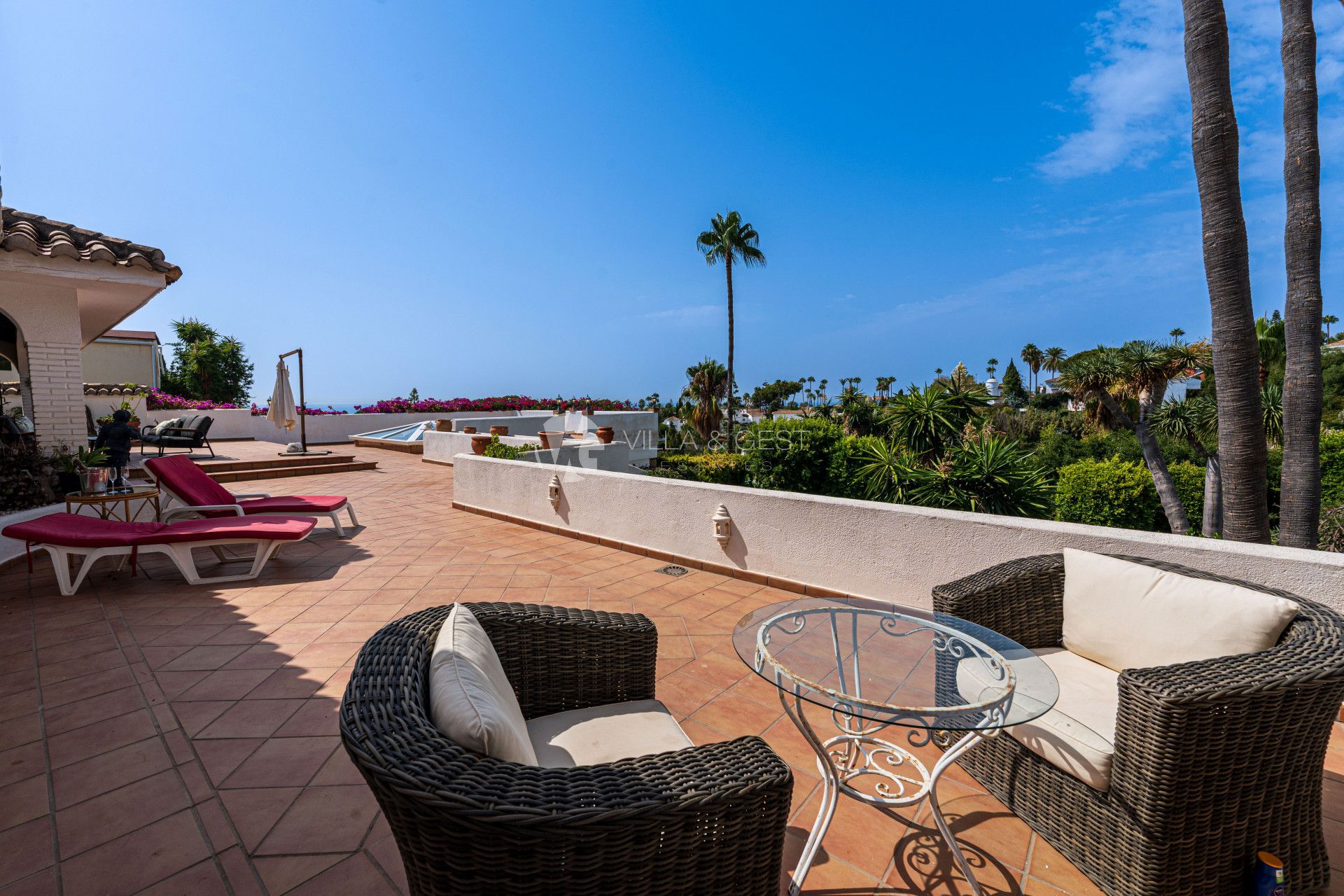 Villa con vistas al mar en Calahonda