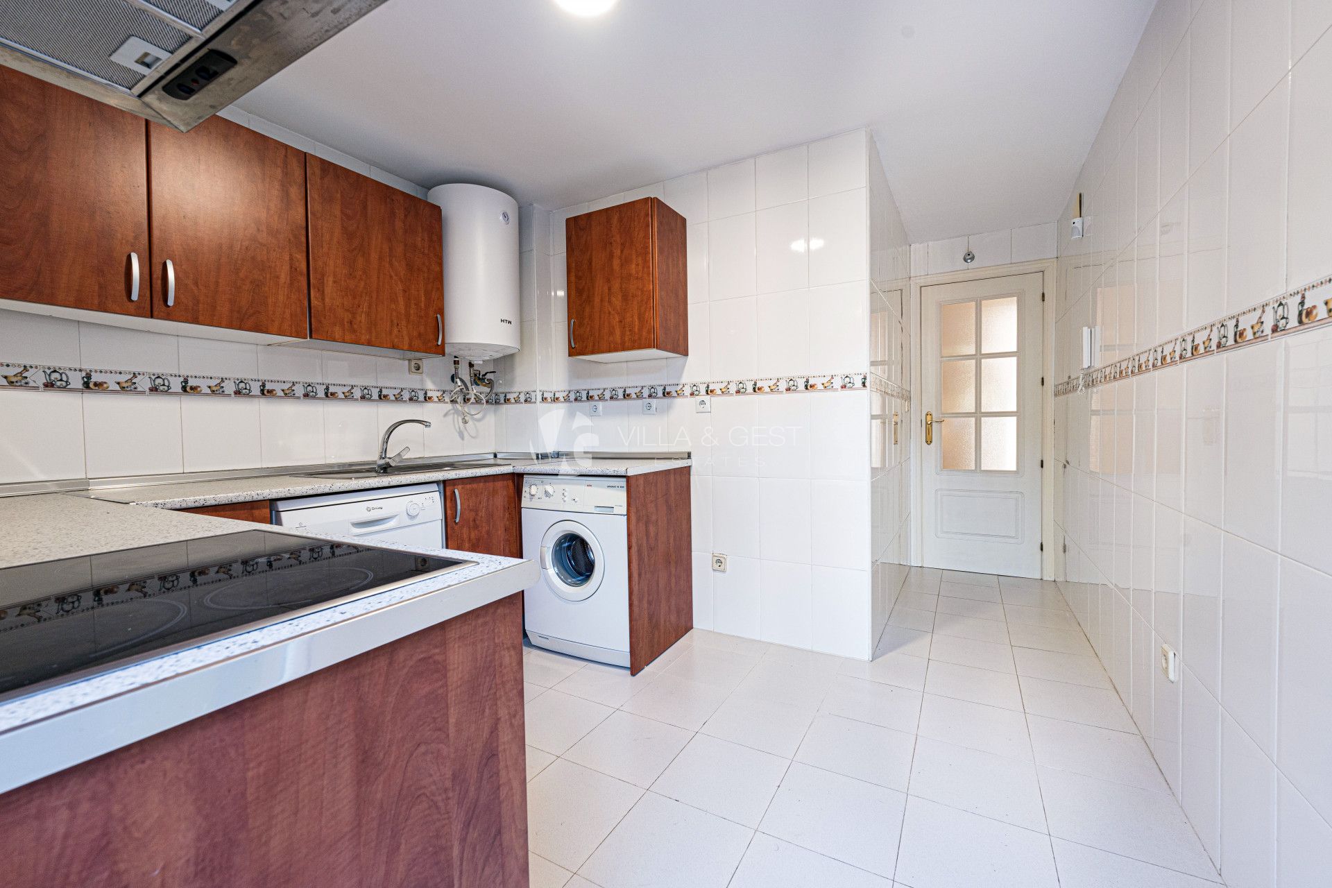 Estupendo apartamento en planta baja cerca de la playa en la nueva Milla de Oro.
