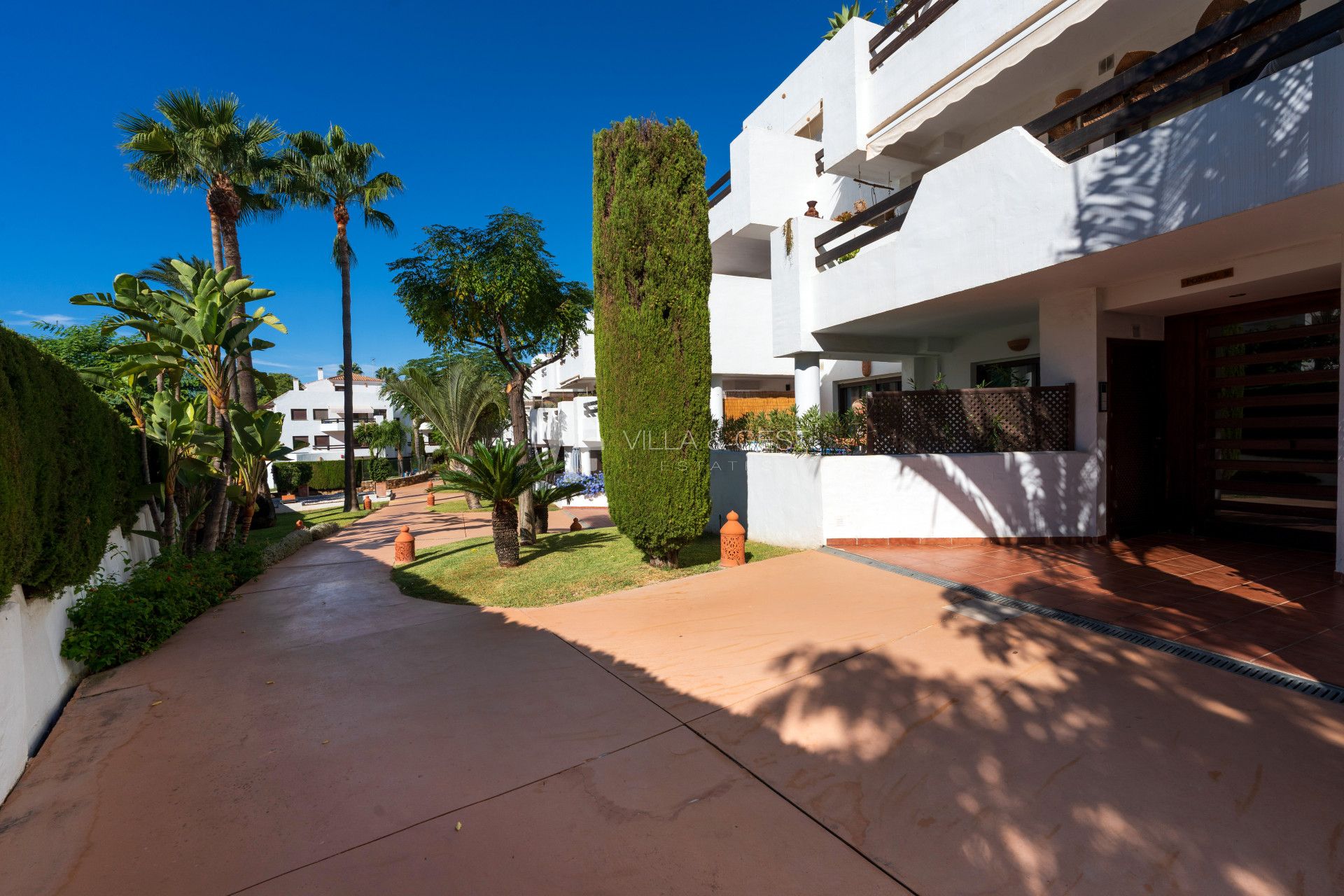 Estupendo apartamento en planta baja cerca de la playa en la nueva Milla de Oro.