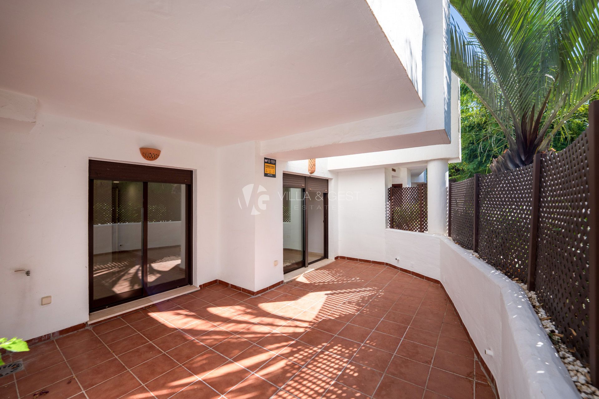 Estupendo apartamento en planta baja cerca de la playa en la nueva Milla de Oro.