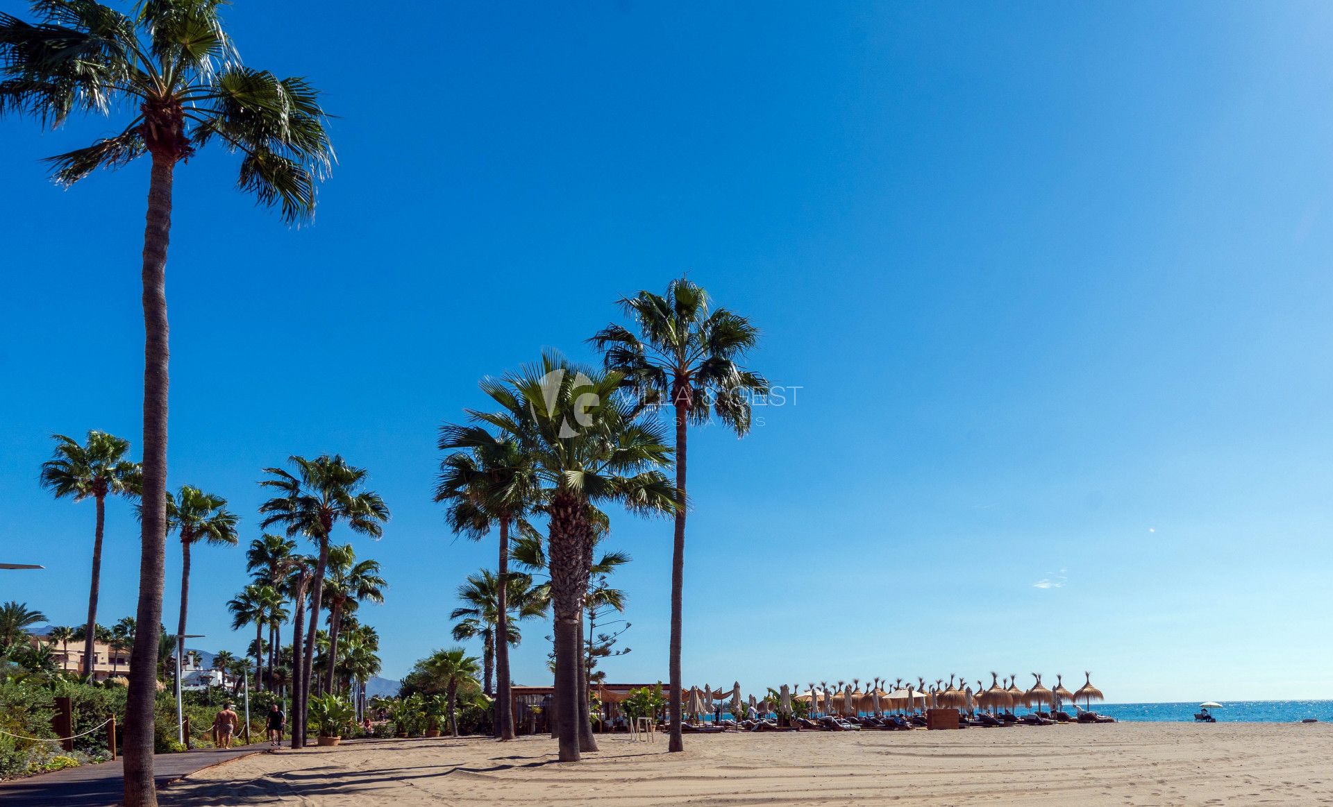 Estupendo apartamento en planta baja cerca de la playa en la nueva Milla de Oro.