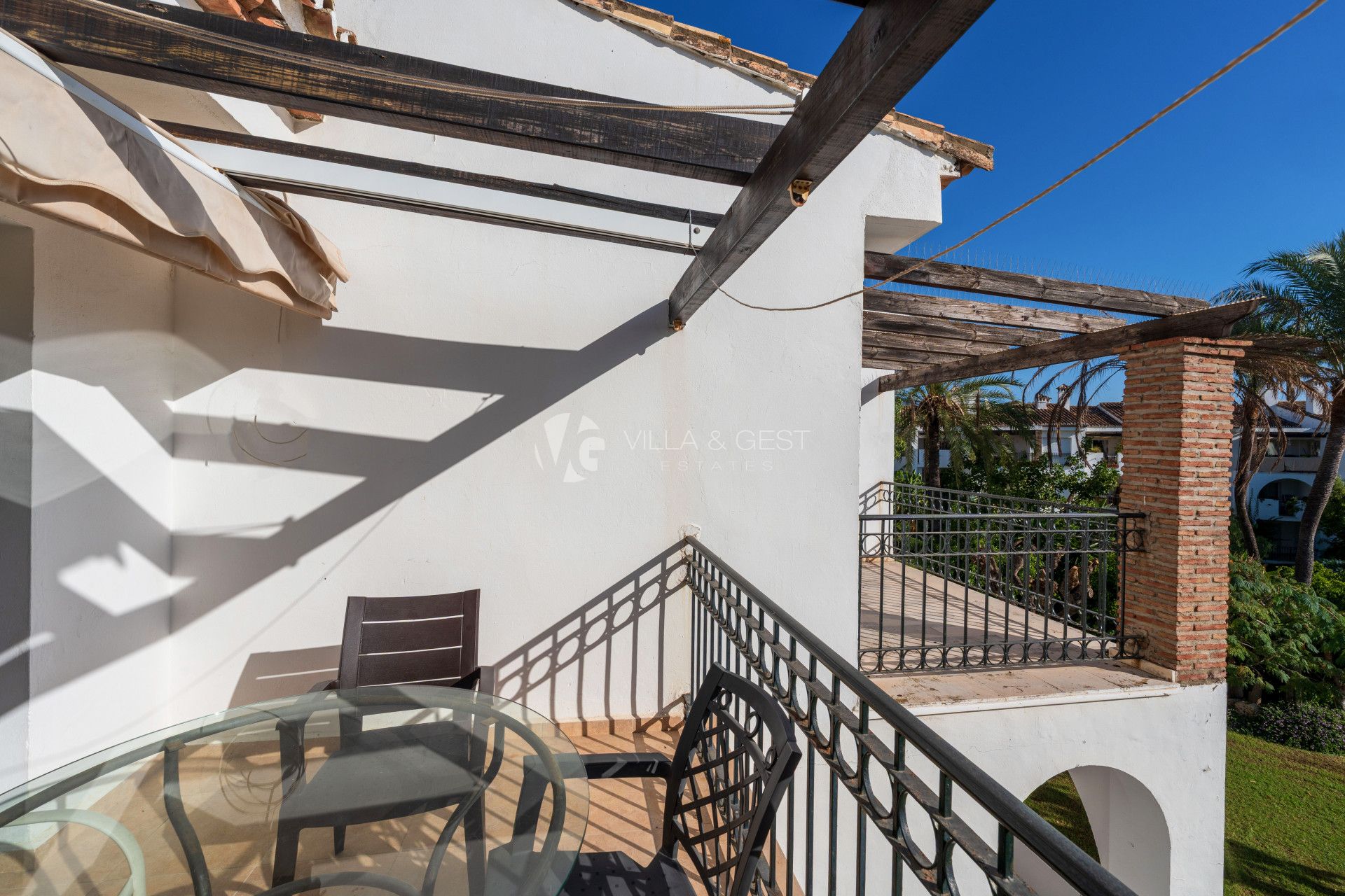 Apartamento en urbanizacion en primera linea de playa