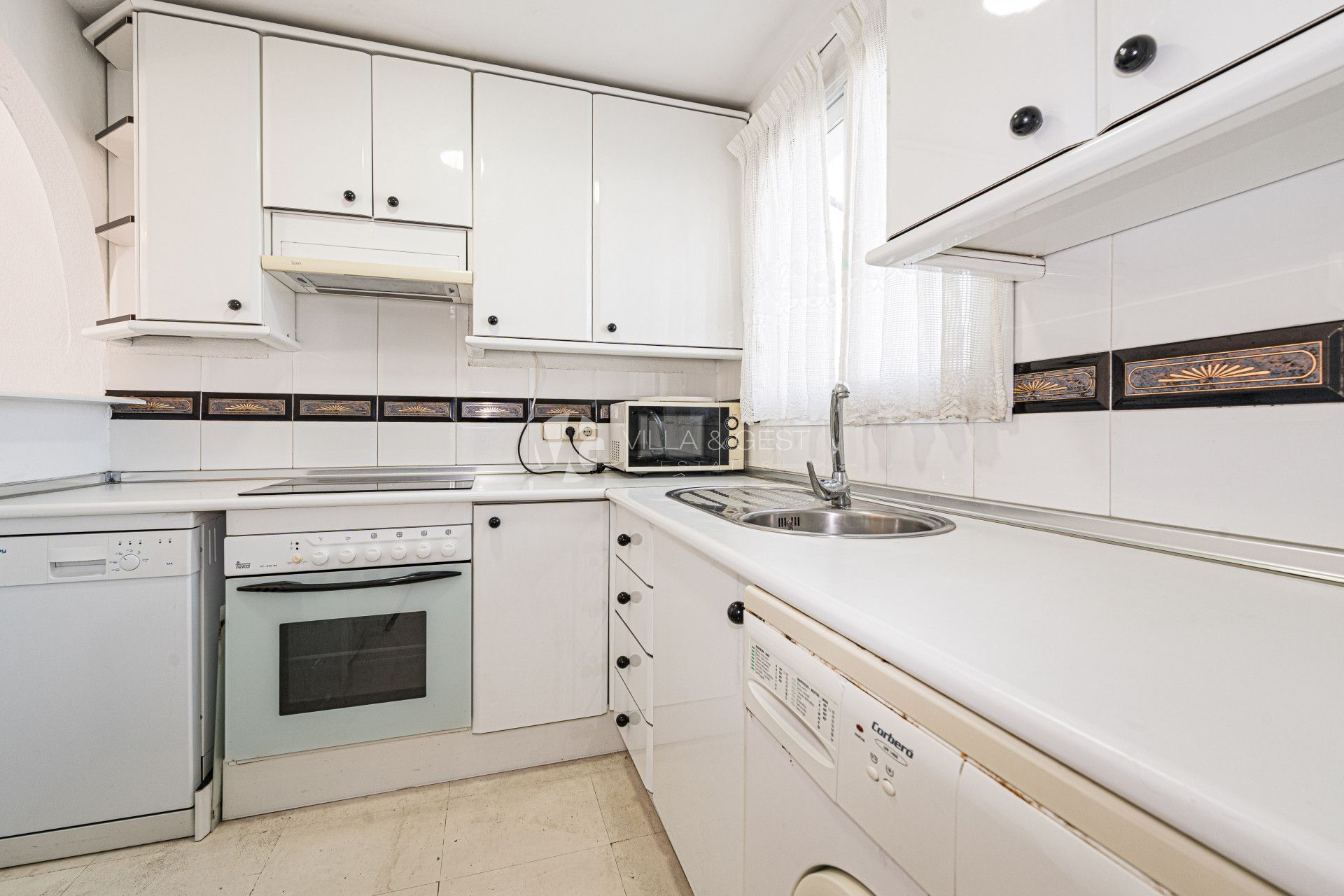 Apartamento en urbanizacion en primera linea de playa