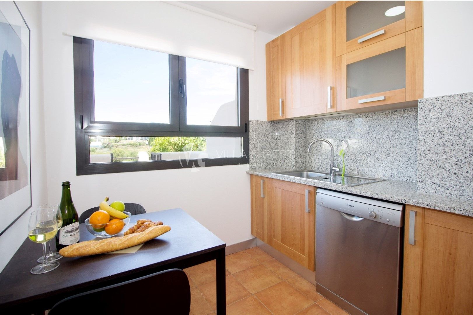 Ground Floor Apartment for sale in Estepona, Costa del Sol