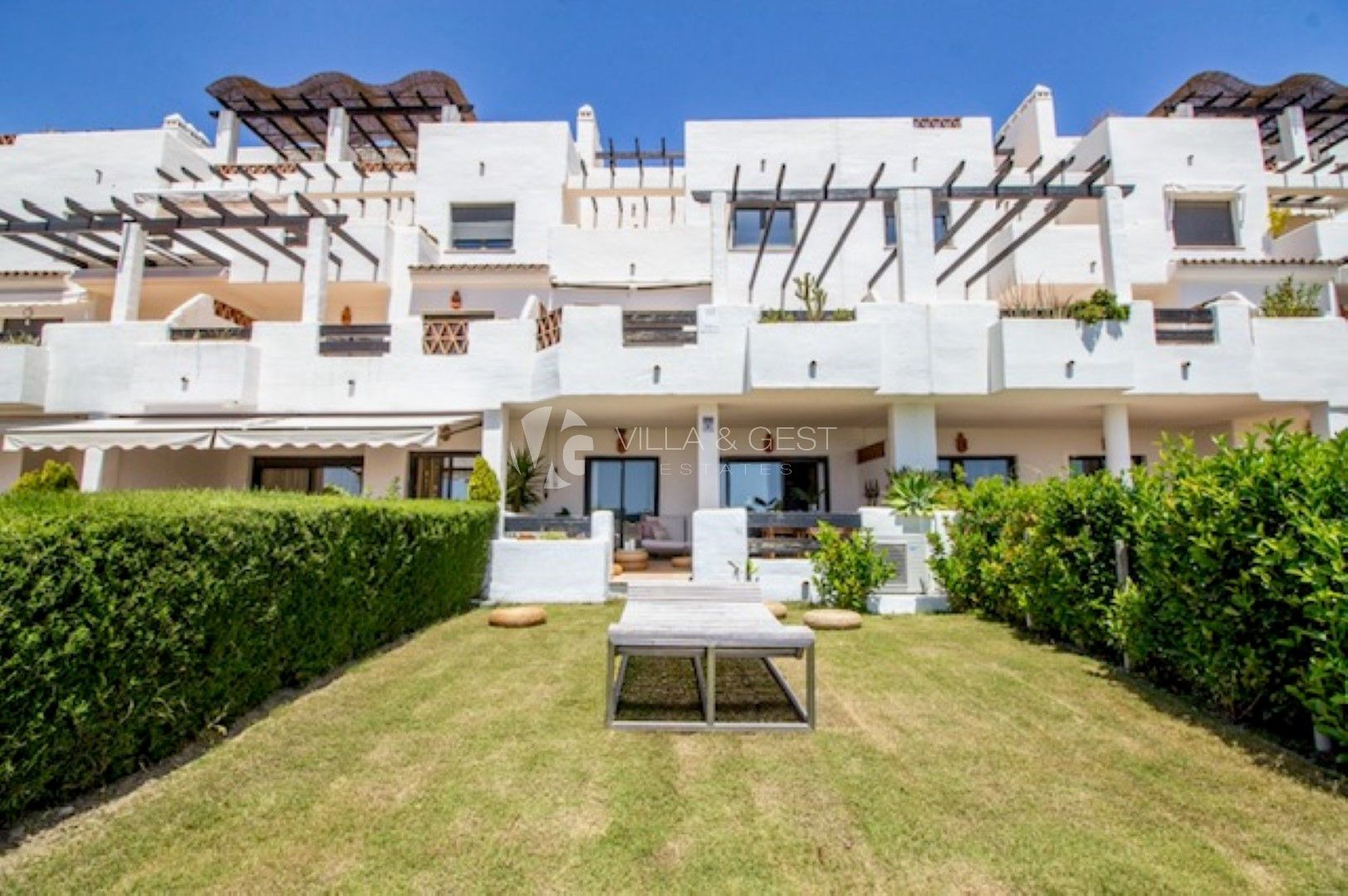 Ground Floor Apartment for sale in Estepona, Costa del Sol