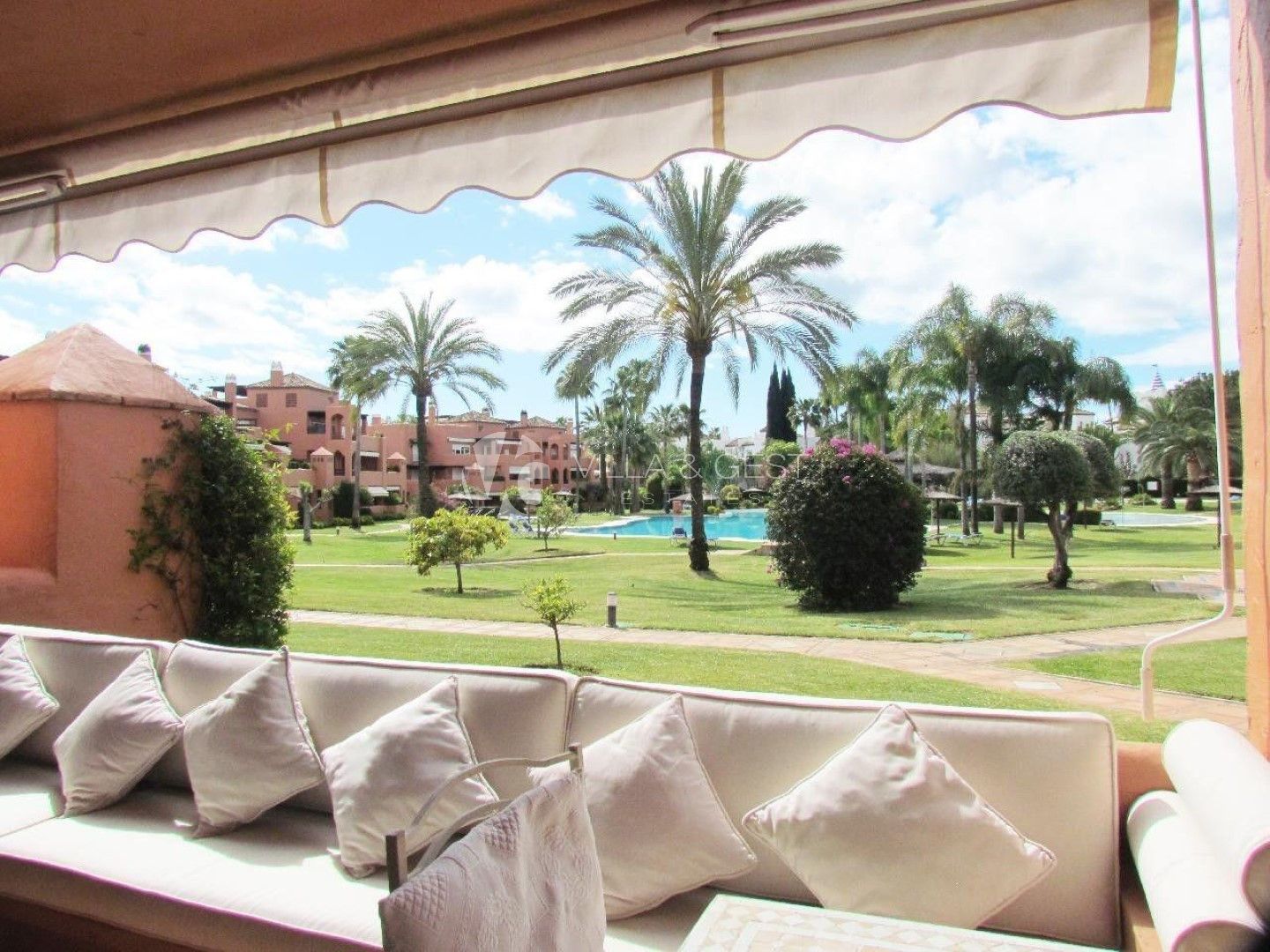 Apartamento Alhambra del golf alquiler larga temporada