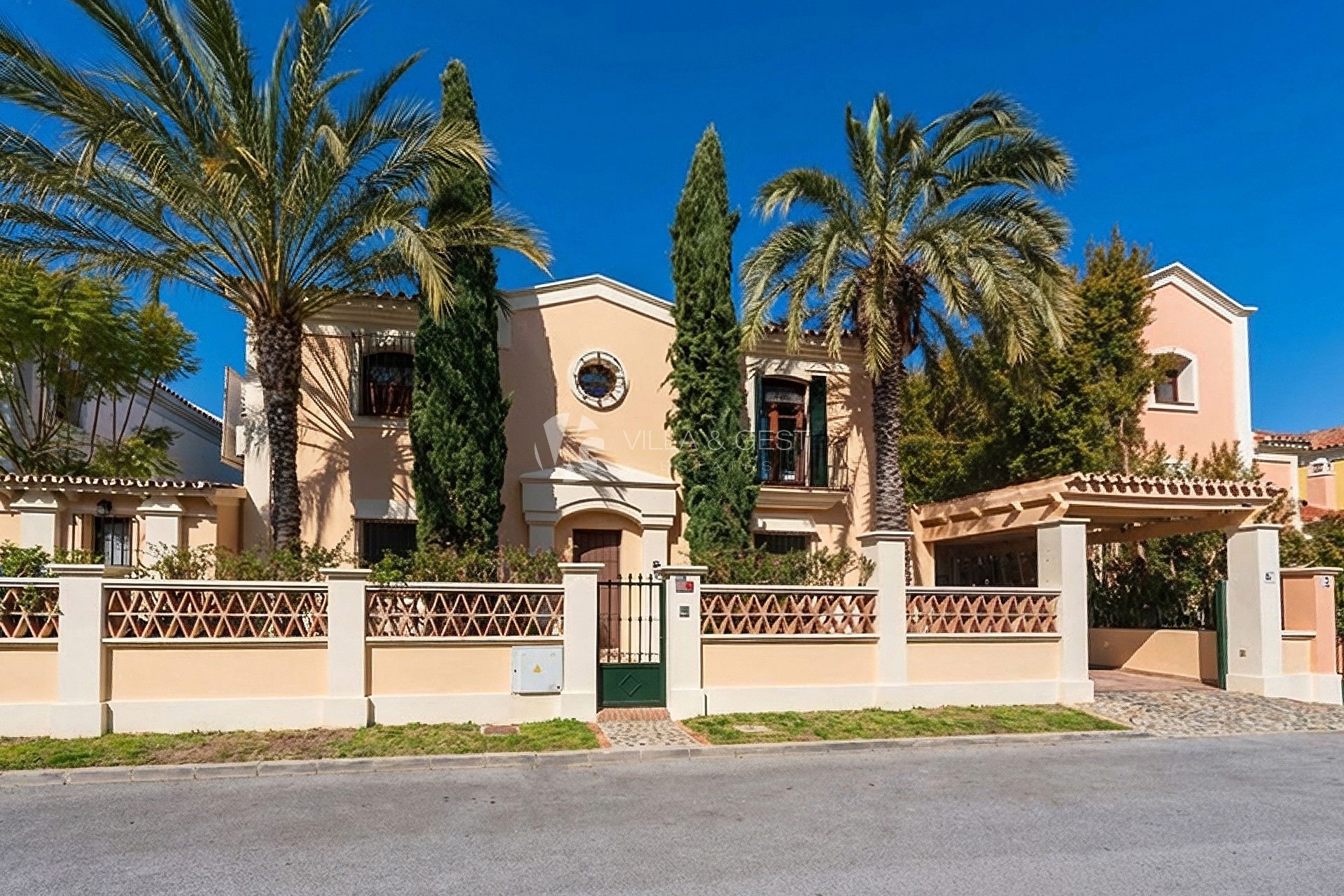 Charming Villa in Guadalmina Alta, Isla de Guadalmina