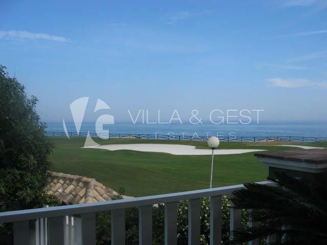 Villa en La Playa de Guadalmina.